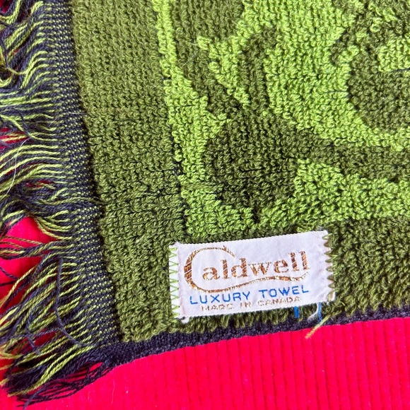 Vintage Green Cotton Bath/Hand Towel with Damask Design by Caldwell - Picture 5 of 5